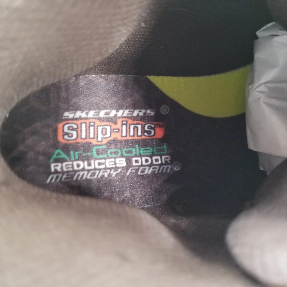 Skechers crafted modern
